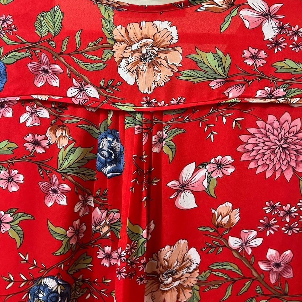 Violet and Claire BOGO Floral Red Women's Top Size Large ⚫️ - Picture 3 of 9